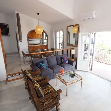 Alaymar With Fantastic Views Overlooking Burriana Beach Zone Nerja